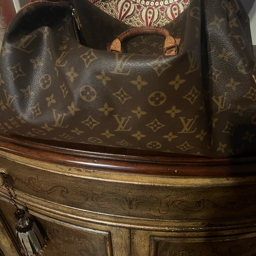 Authentic LV speedy bag